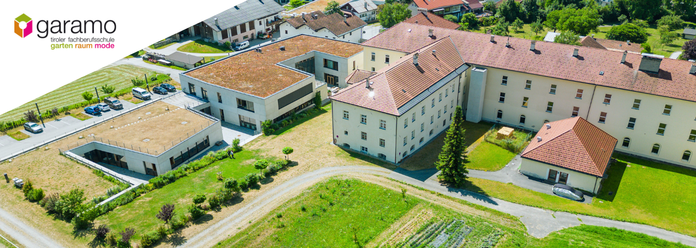 Schule von oben Garamo Luftbild